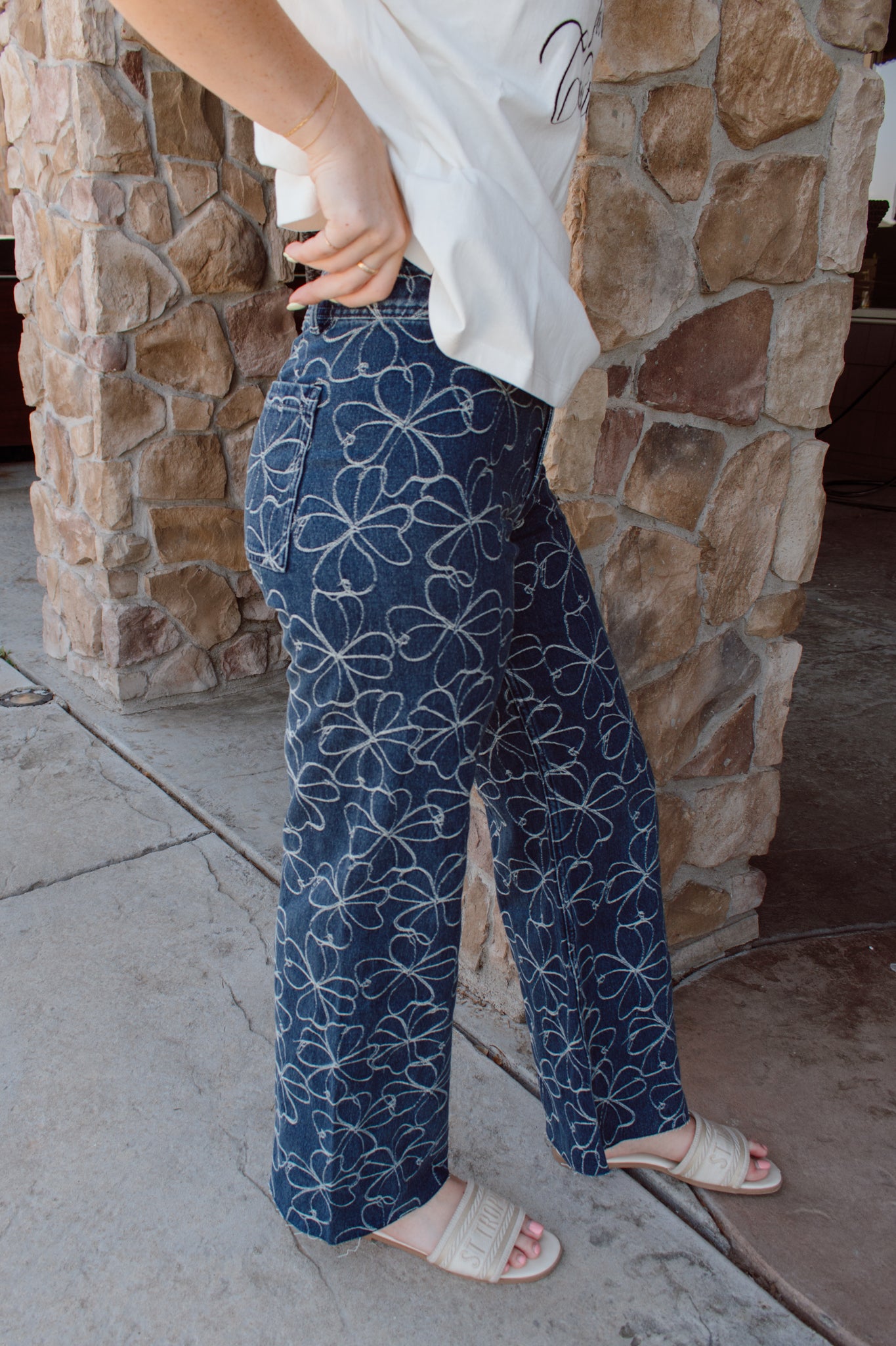 Lonnie Embroidered Jeans