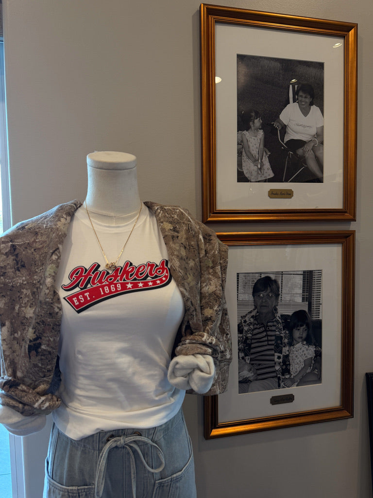 Huskers Script Fitted Tee