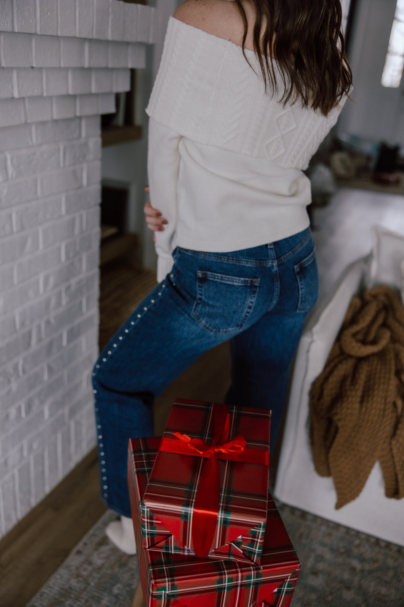 Low Rise Studded Baggy Jeans