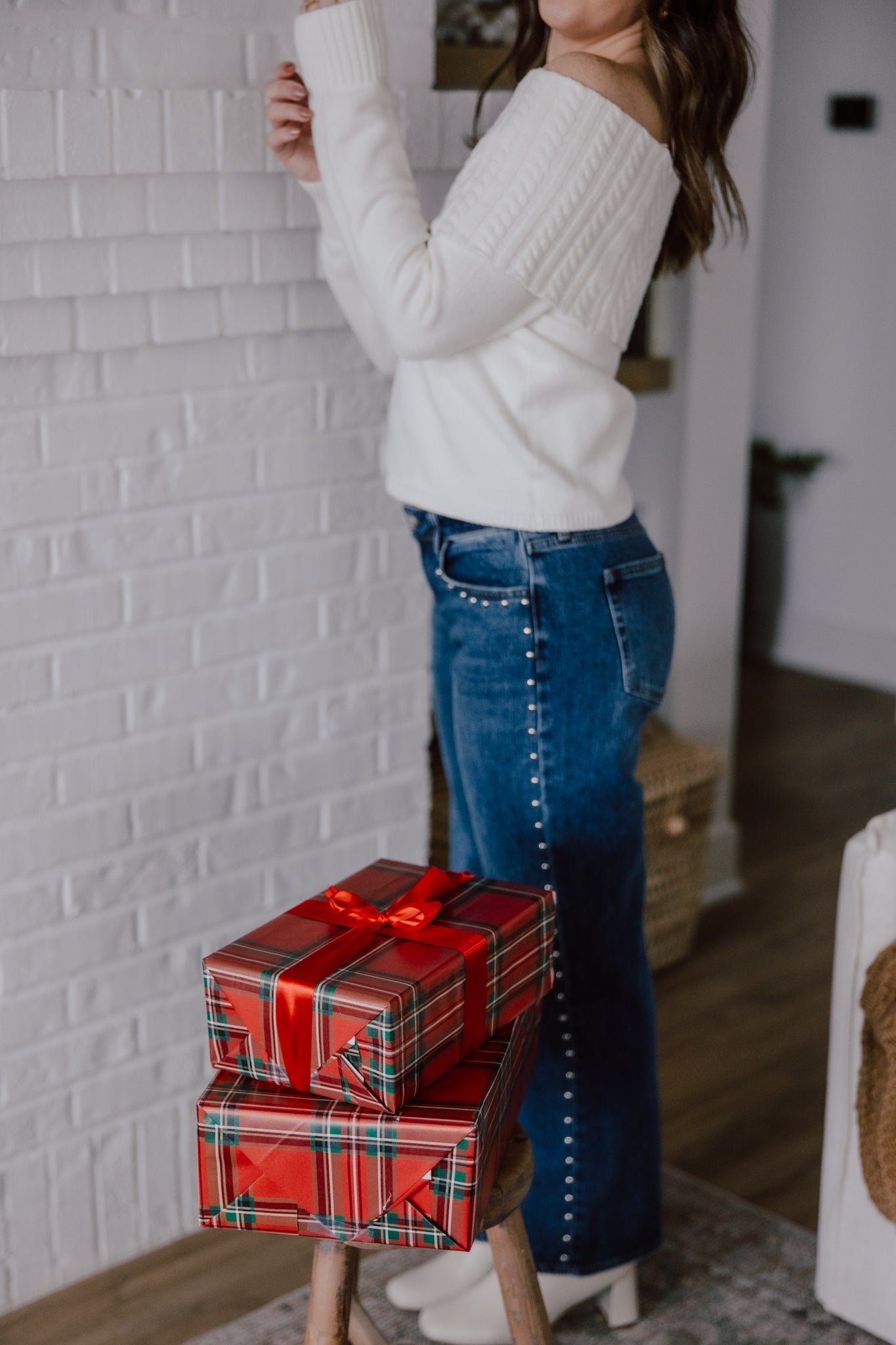 Low Rise Studded Baggy Jeans