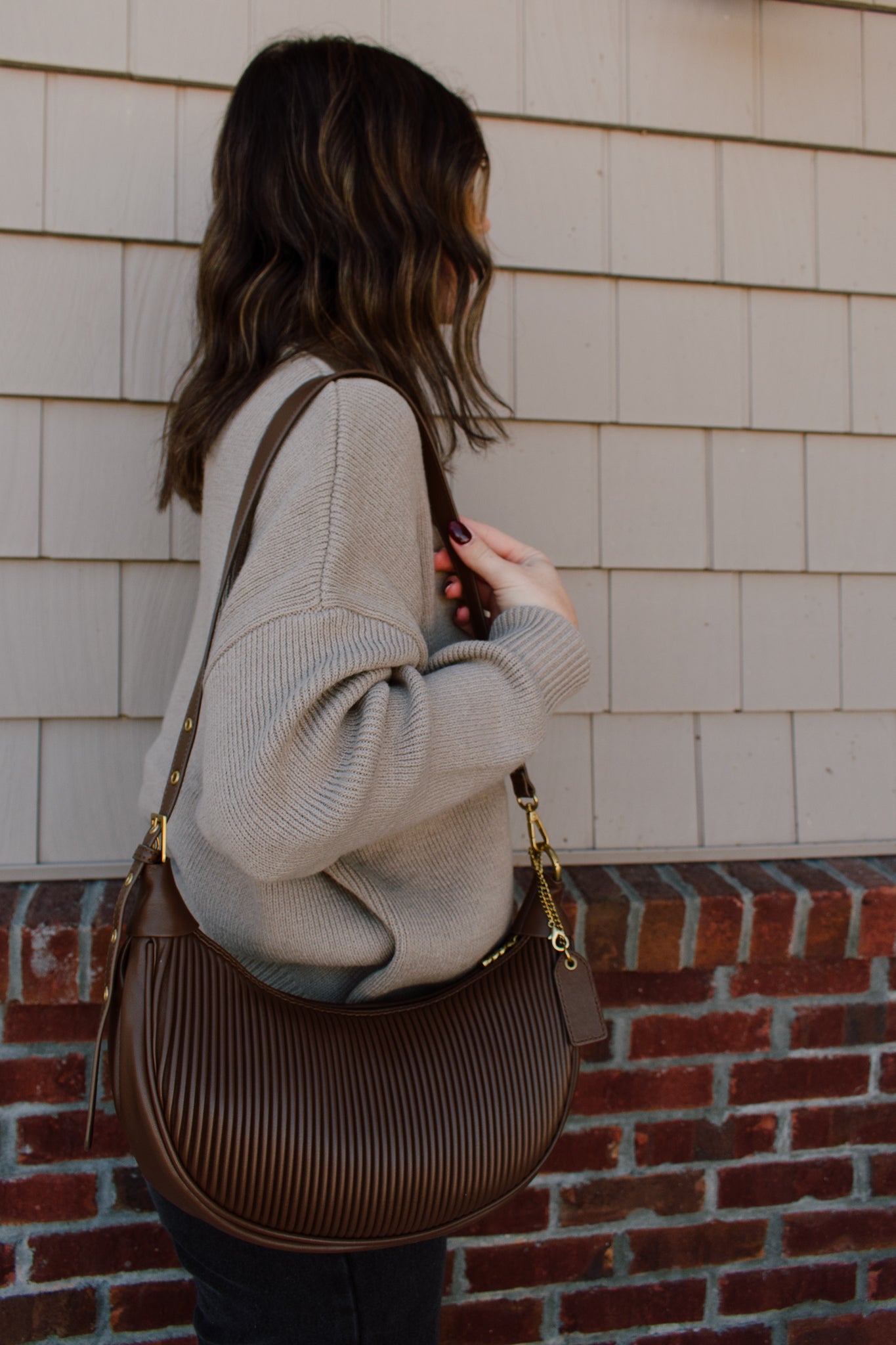 Crescent Pleated Bag | Espresso