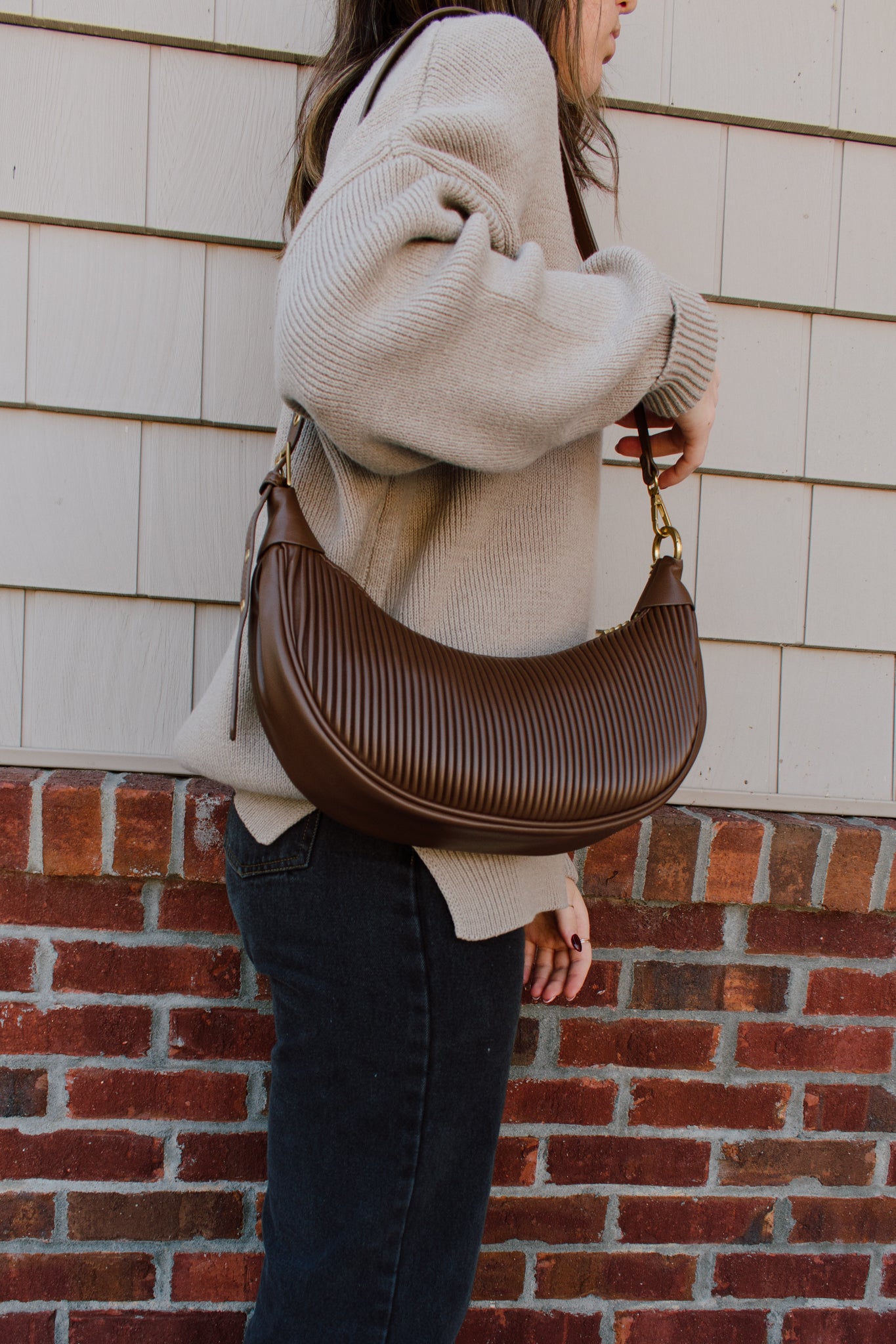 Crescent Pleated Bag | Espresso