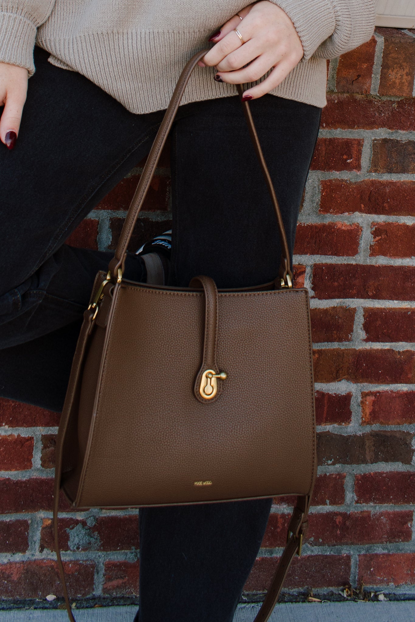 Lock Shoulder Bag | Medium Espresso