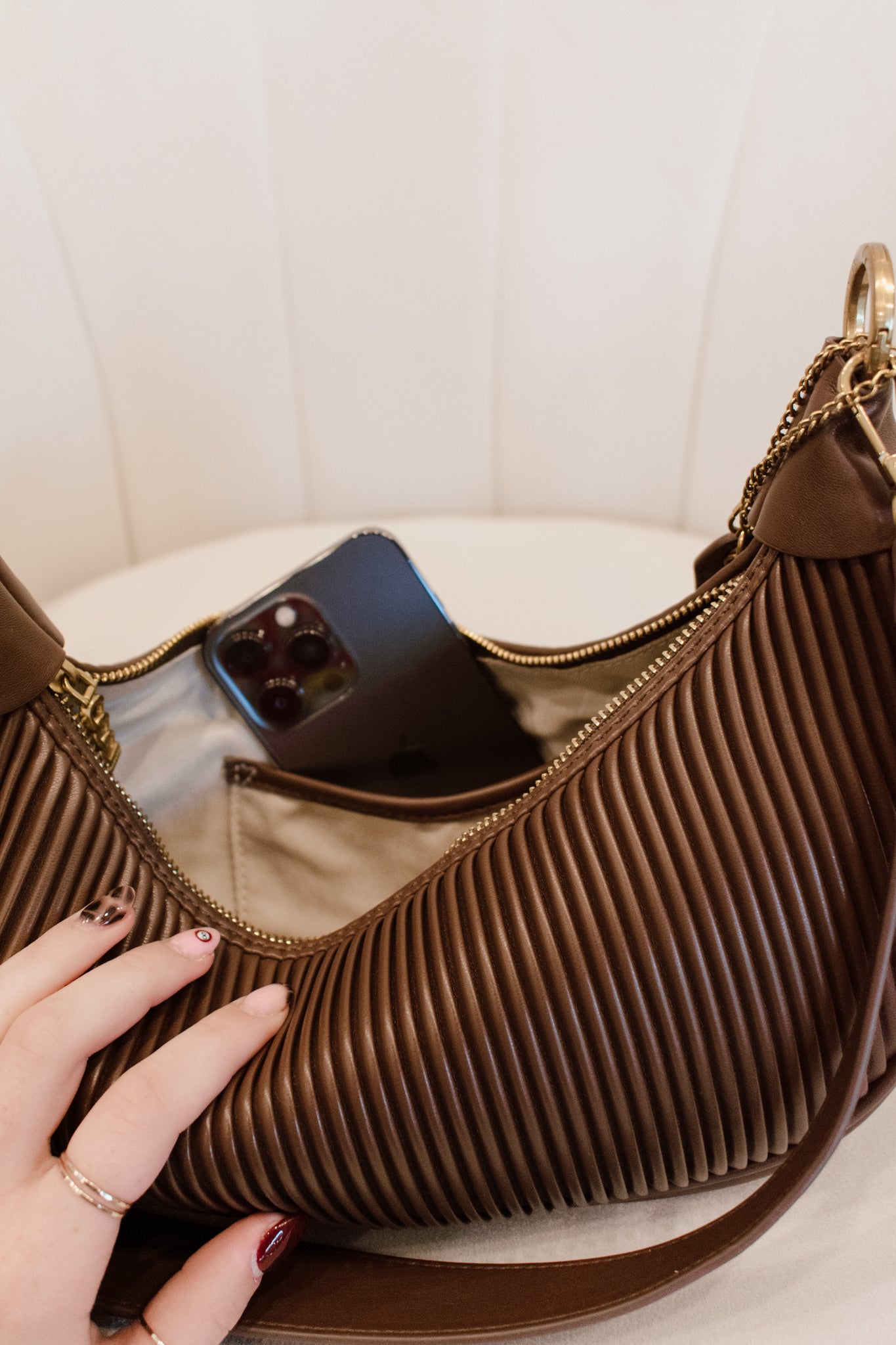 Crescent Pleated Bag | Espresso