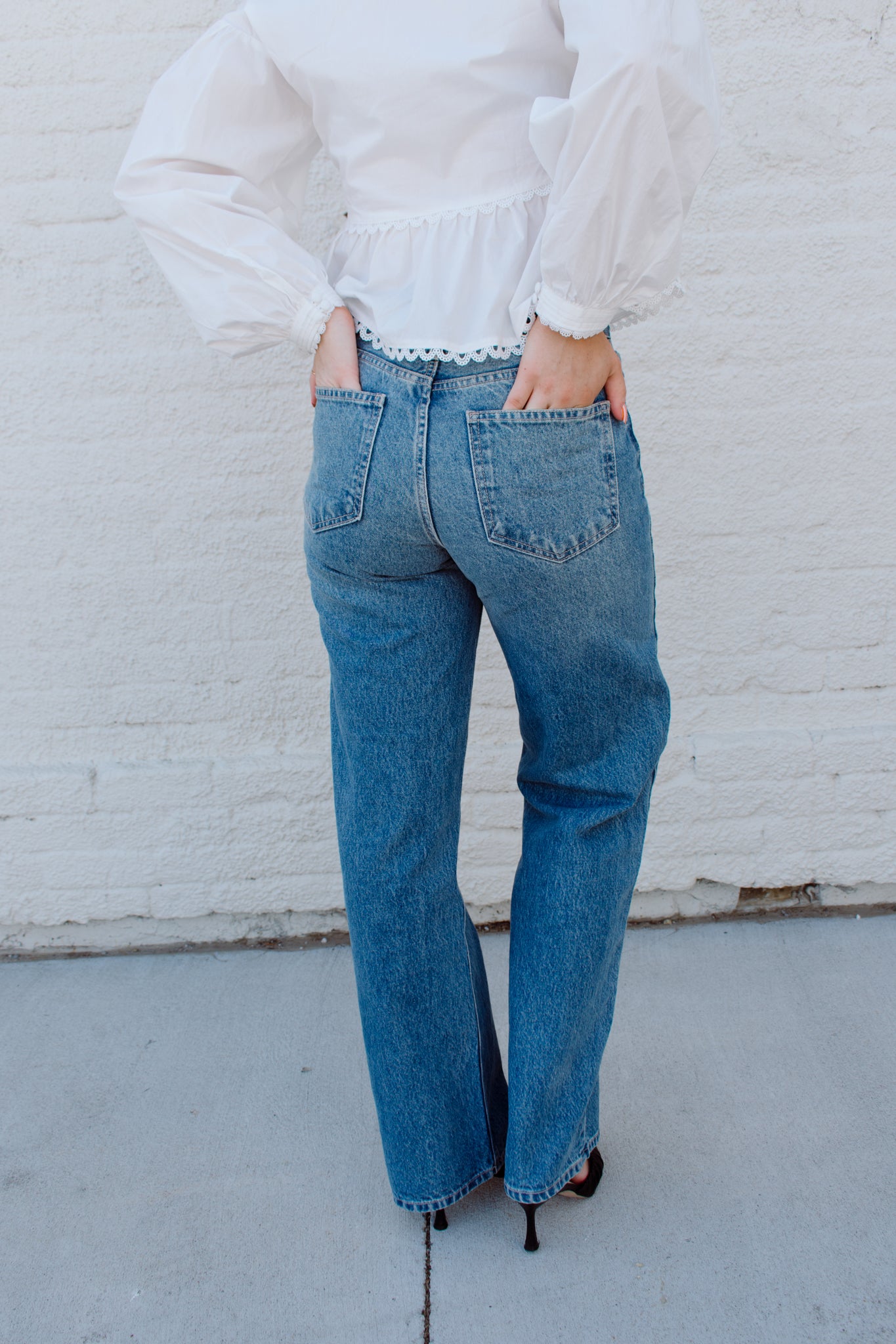 Relaxed Straight Jean | Medium Wash